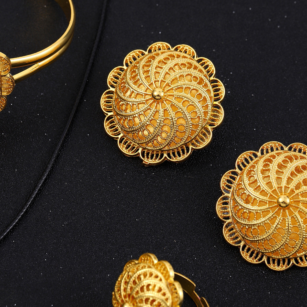 O1CN01P77iJp27hjbHdp9U8_!!2215035847829-0-cib.jpg?__r__=1671000708081