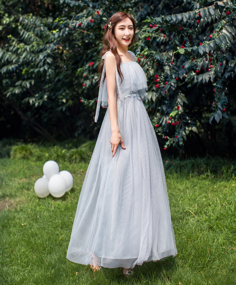 Одно слово плеча светло -серое e