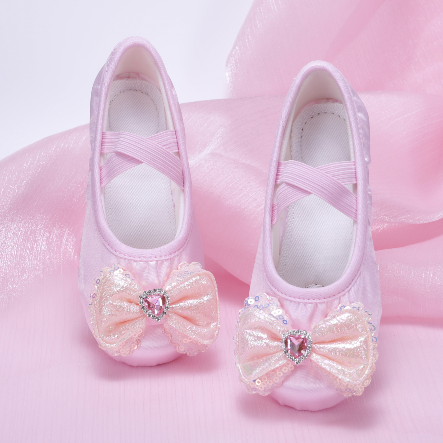 New Kidsren's Dance Shoes Satin Bow Ballet Body Cat Claw Shoes Girls Stage Performance Princess Shoes 8046