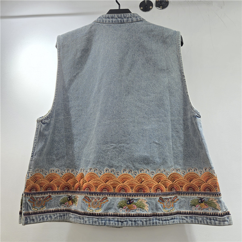 Coreano chic industria pesada sensación nacional bordado chaleco de vaqueros mujer 2026 primavera y verano nuevo elegante retro chaleco sin mangas image 2
