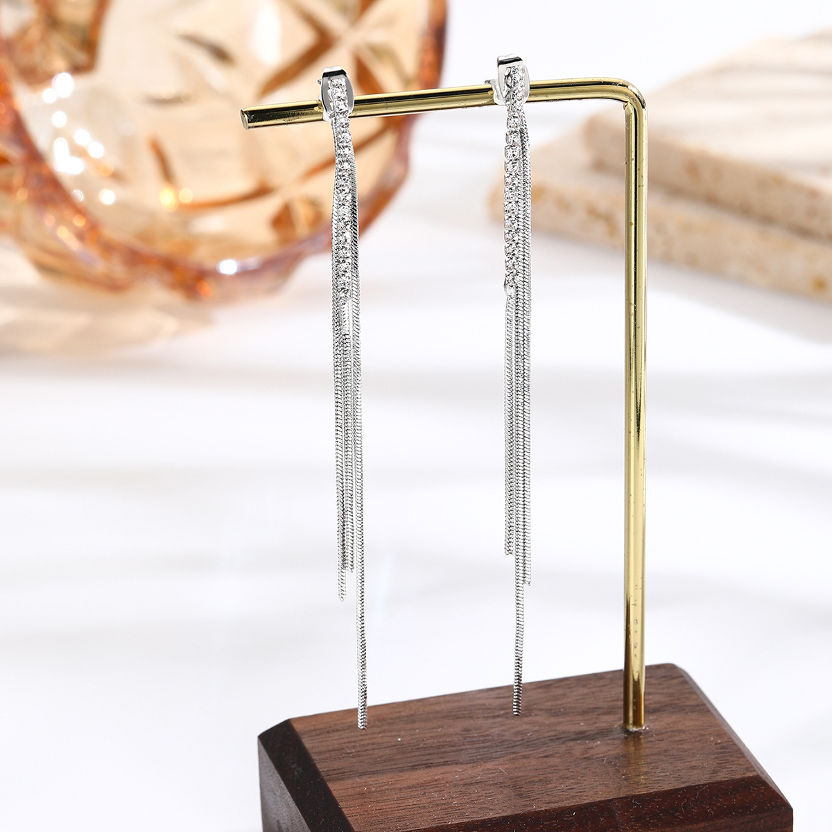 luxury temperament cold style full diamond claw chain earrings long tassel exaggerated diamond claw chain earrings_voghion.com