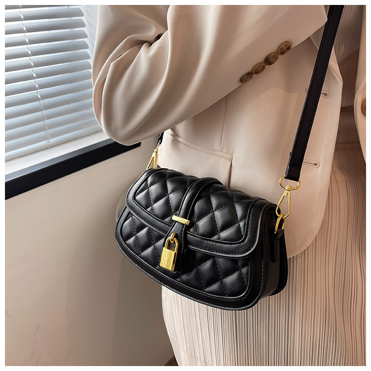 Fashion Rhombus Bag Women's Bag Messenger Bag New Trendy Shoulder Bag 21*13*8cm display picture 3