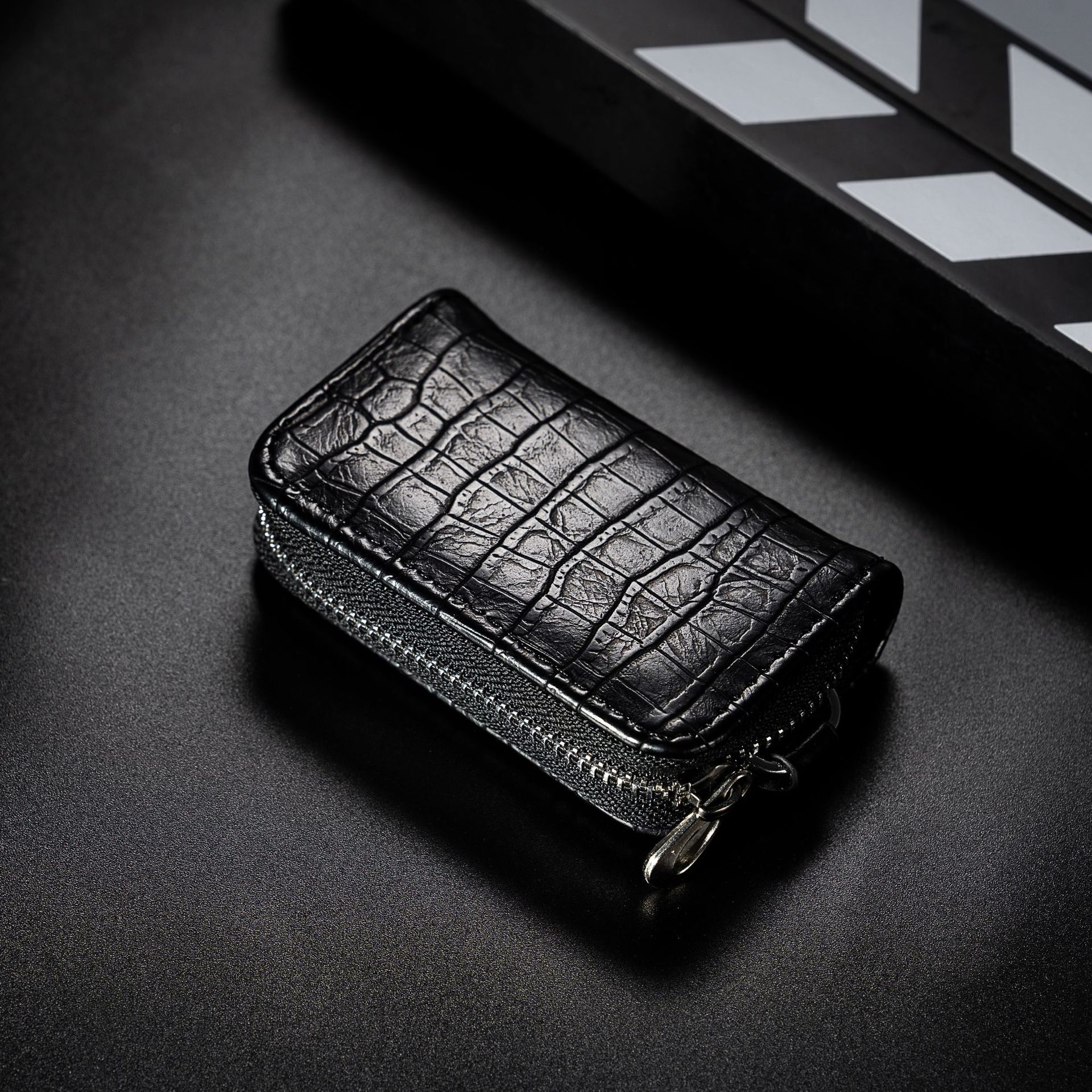 Nuevos hombres de cocodrilo patrón coche clave caso europeo y americano estilo de negocios cremallera llavero cintura colgando clave caso