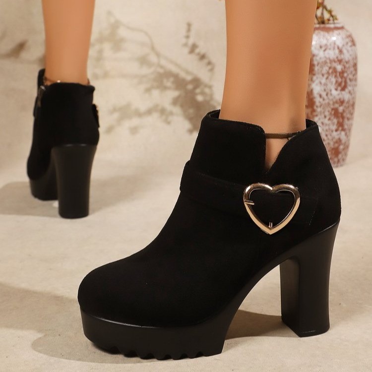 Dames enkellaarsjes met dikke hak en hartvormige metalen gesp, modieuze winterschoenen_voghion.com