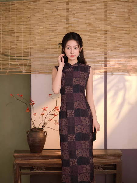 Long lightweight retro summer cheongsam sleevless