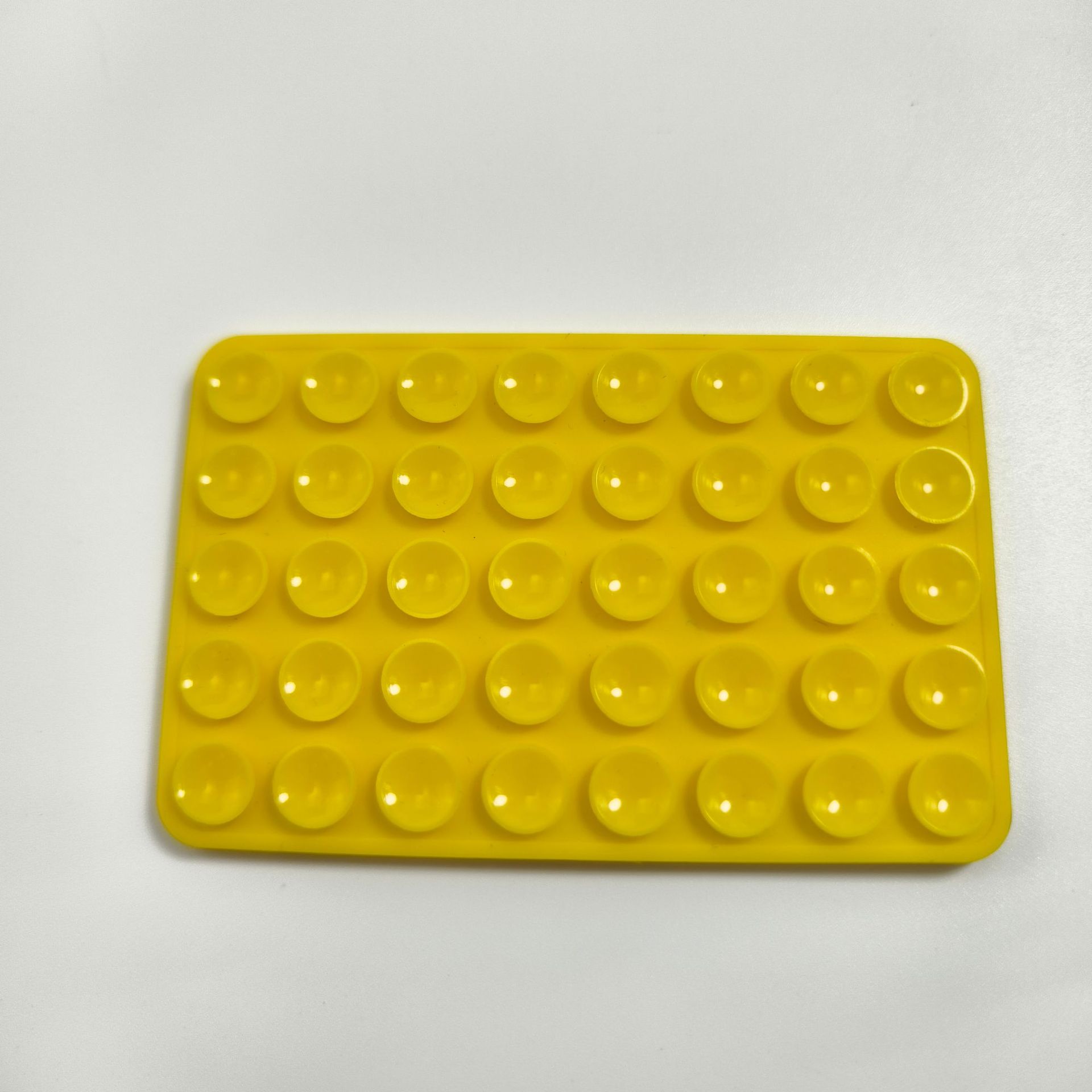 Suministro directo de fábrica de ventosa de silicona ventosa de teléfono móvil ventosa cuadrada ventosa de 24 granos ventosa de soporte para teléfono móvil ventosa de silicona de doble cara