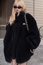 今年流行漂亮外套女秋冬季加厚宽松外穿宽松韩版拉链羊羔毛卫衣潮