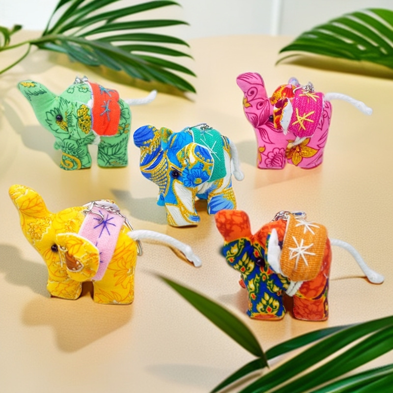 タイ旅行のお土産、小さな布製の象のキーホルダー、バッグペンダント、ジュエリー、クリエイティブギフト|undefined