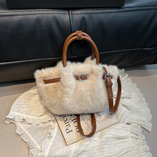 �ﶬ����ë�q�ٴ������2025�¿����ëС���ް������Qб���Ů