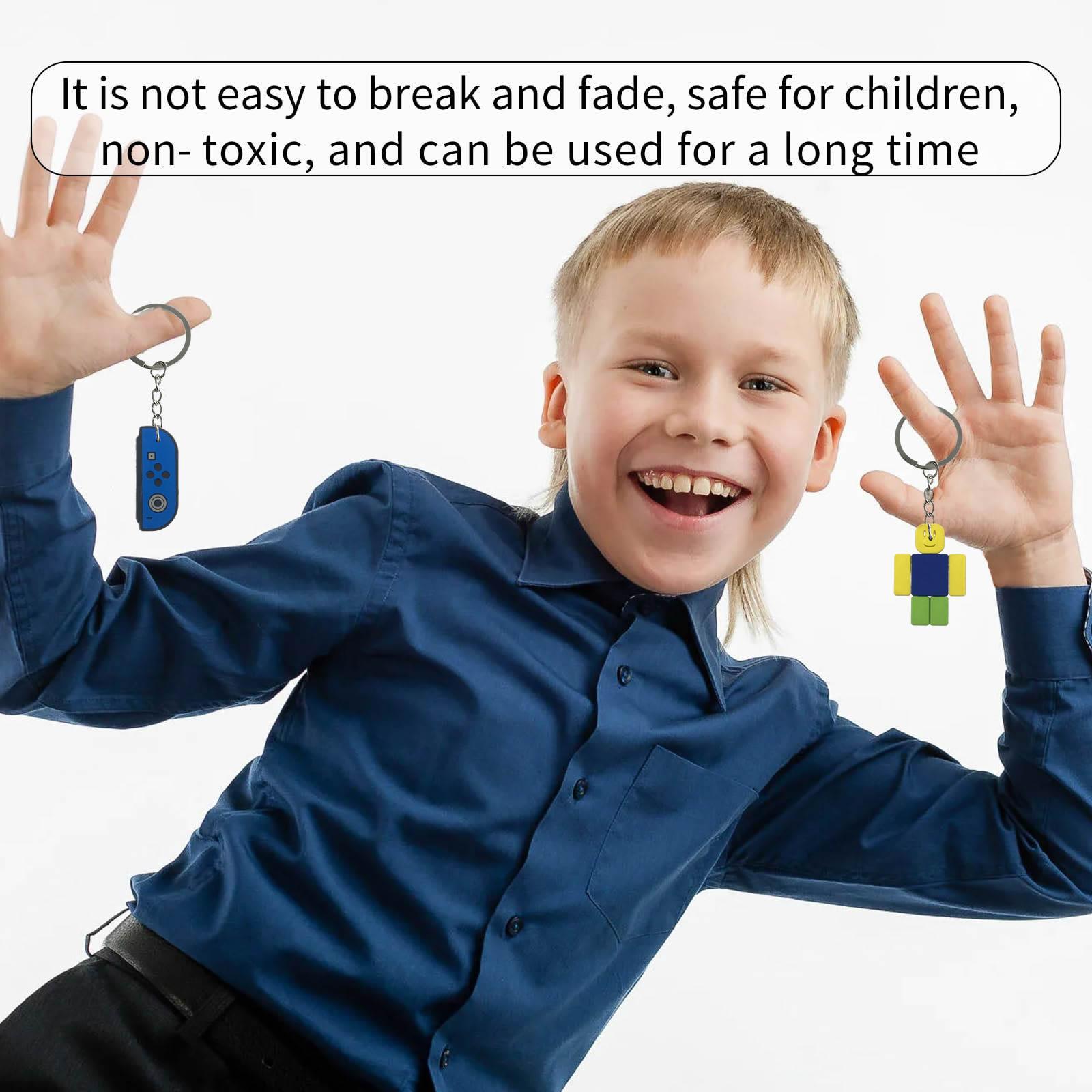 Juegos de Amazon 63 llaveras temu PVC pegamento blando unisex delicado accesorios lindos colgantes pequeños