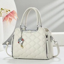 �ֻ����ʱ�г���Ů���߼��д����������б��������Ů24396