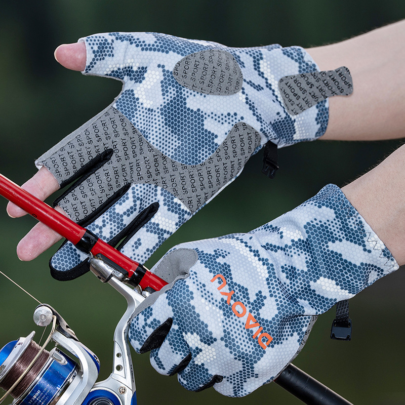 Wholesale camouflage fingerless gloves, fashionable and versatile, suitable for cycling, driving, and lure fishing, universal for all seasons, three-finger design