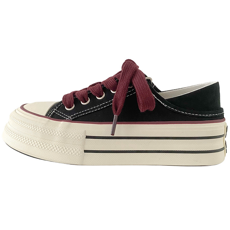 검정색과 빨간색 - 두 가지 의상