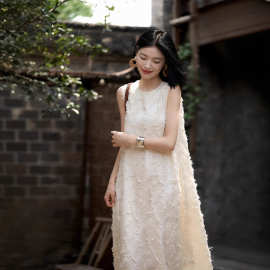 tywf8506气质百搭无袖连衣裙女2025夏季新款高级感名媛风背心长裙