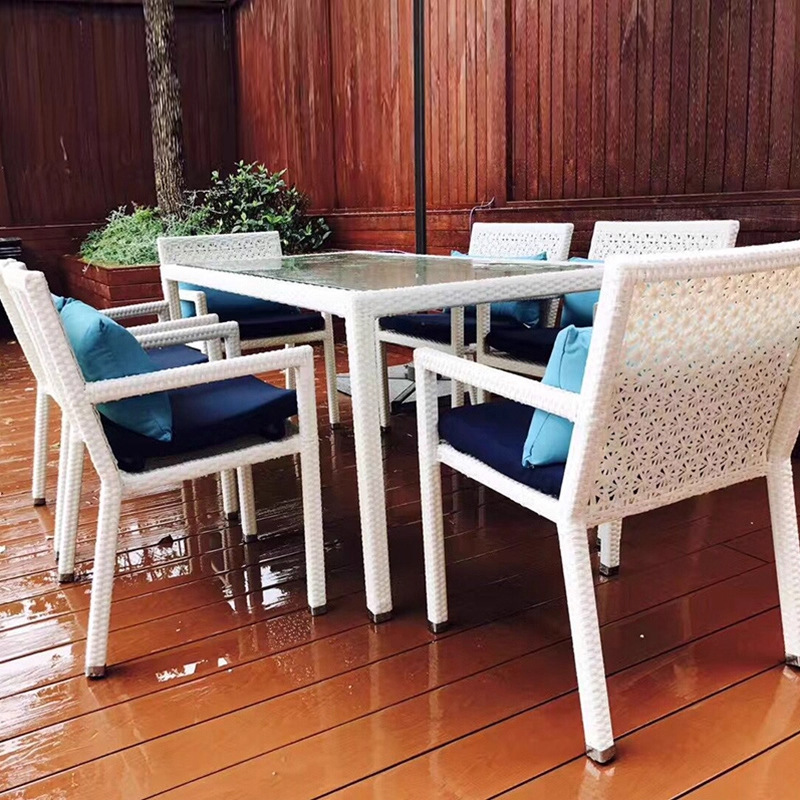 Mesa y silla balcón al aire libre sillas de caña set de tres piezas villa al aire libre patio de caña mesa al aire libre sillas de bar caña asiento