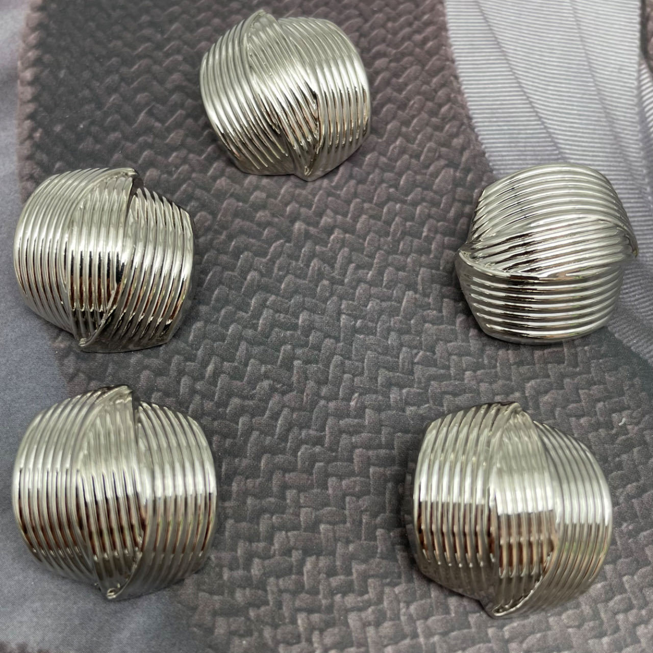 4237567202b346f33de45cb513f2e2