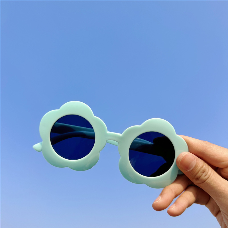 Pequeñas flores azules