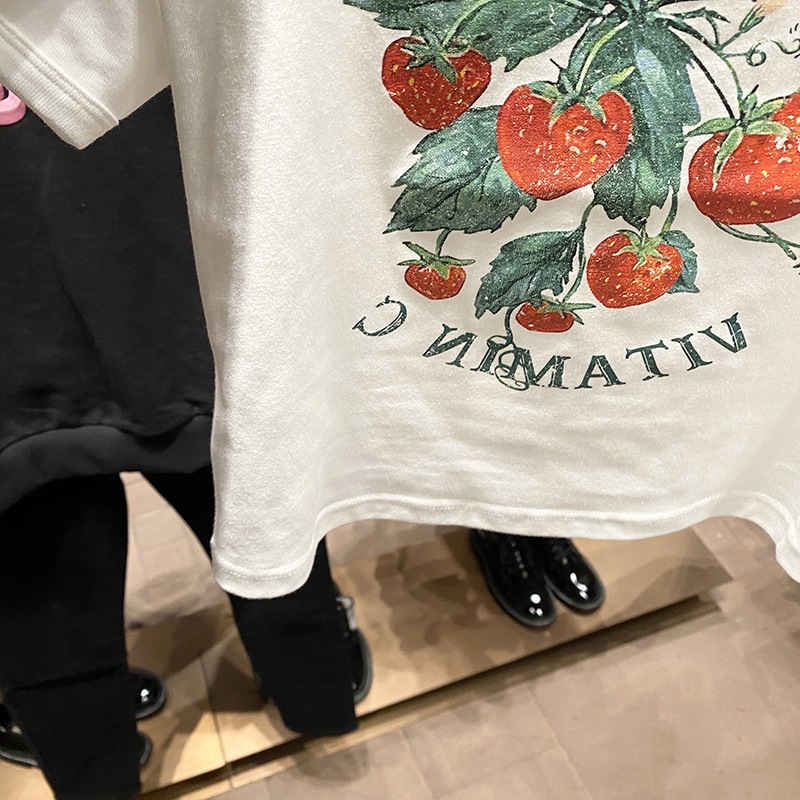 Camiseta corta retro de algodón para mujer, top corto ajustado de manga corta a la moda, estilo dulce y picante, sexy para el verano. image 5