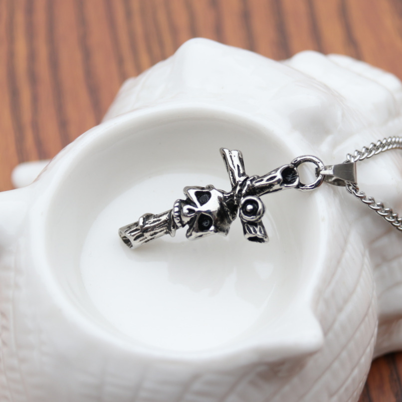 New Personalized Bat Red Diamond Leaf Nail Tiger Spiral Jewelry Chain_voghion.com