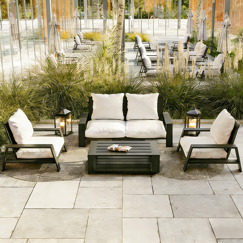 Sofá de teca de alta gama al aire libre combinación de mesa de té patio al aire libre hotel de ocio muebles impermeables y protectores solares