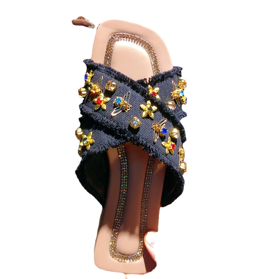 2023 nouvelle version coréenne brodé strass petite abeille sandales et pantoufles fond plat ethnique vent net rouge sandales femmes ordre_voghion.com