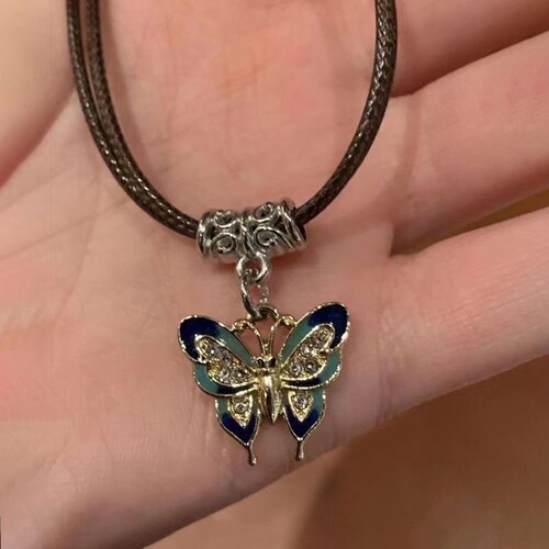 Retro Leather Rope Butterfly Pendant Necklace for Women  New Trendy Niche Design Clavicle Chain Sweet Cool Hot Girl Necklace
