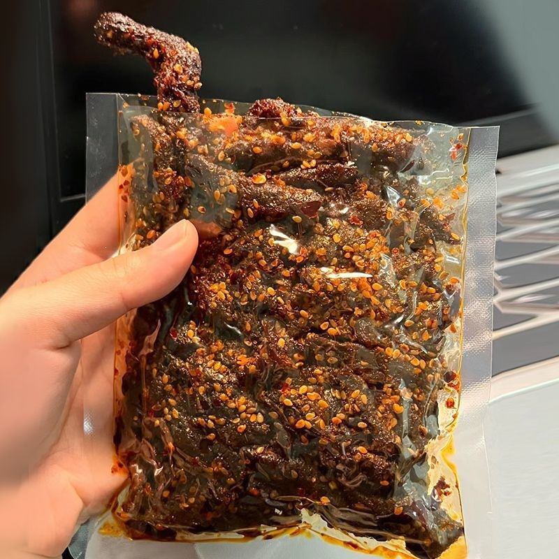 蜀道香麻辣牛肉小包装牛肉干四川特色麻辣牛肉开袋即食露营零食