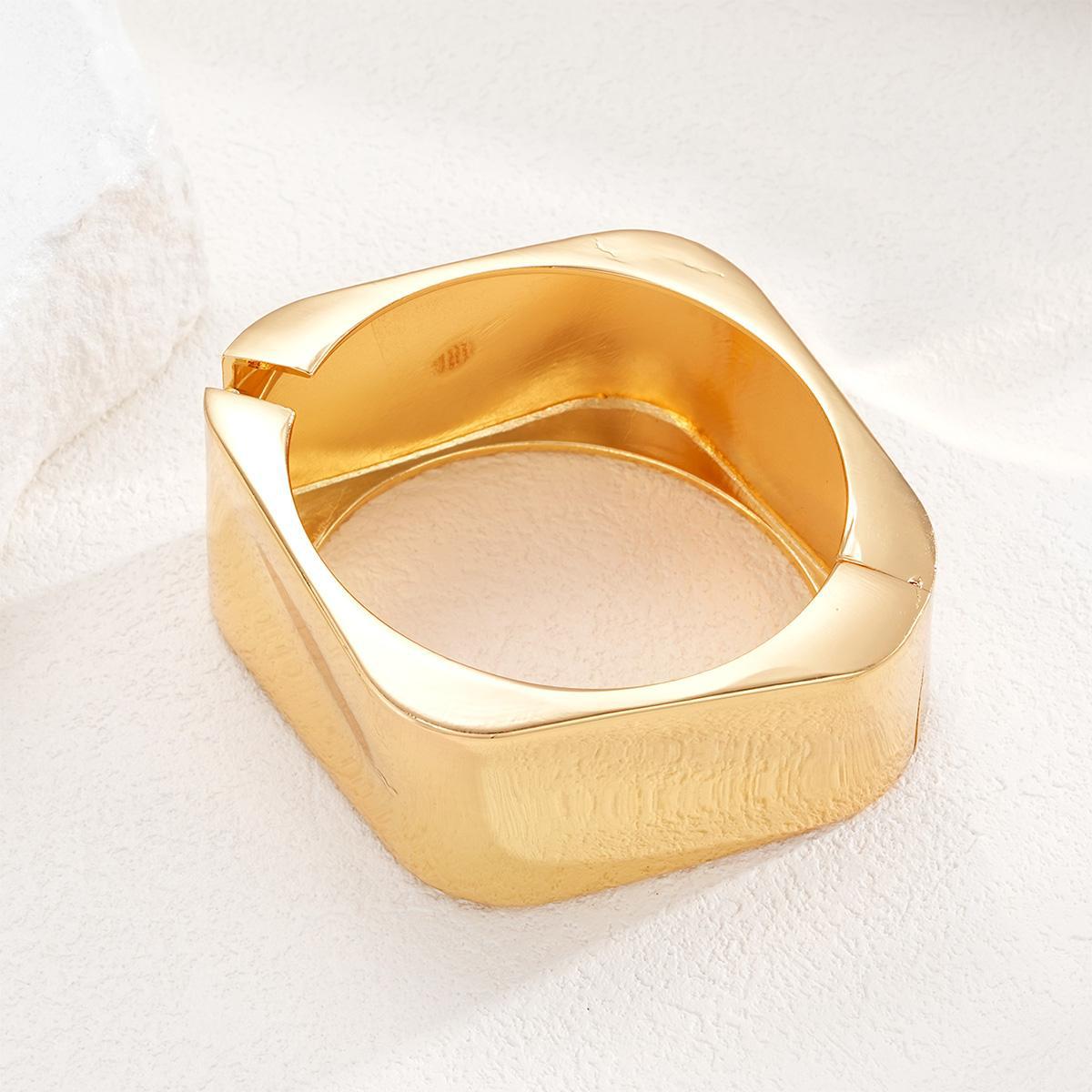 Europa y los Estados Unidos transfronterizos nuevos diseños de alta intensidad de diseño de metal sensible a la luz pulsera cuadrada geometría personalidad pulsera ancha
