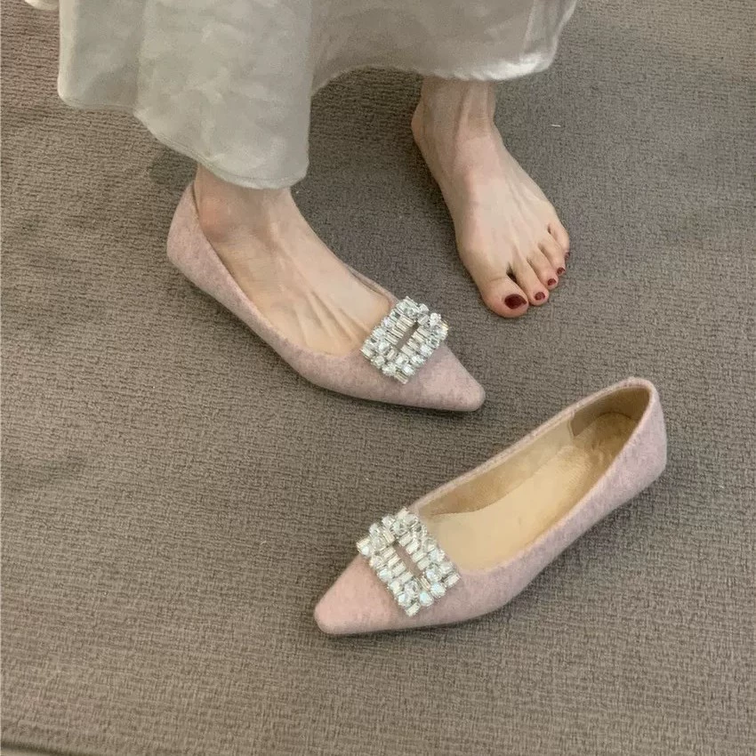 Французские туфли на низком каблуке в ретро стиле с кристаллами rhinestones для женщин 2025 новая ранняя весна плюс бархат темперамент и обувь для езды на работу высокого класса