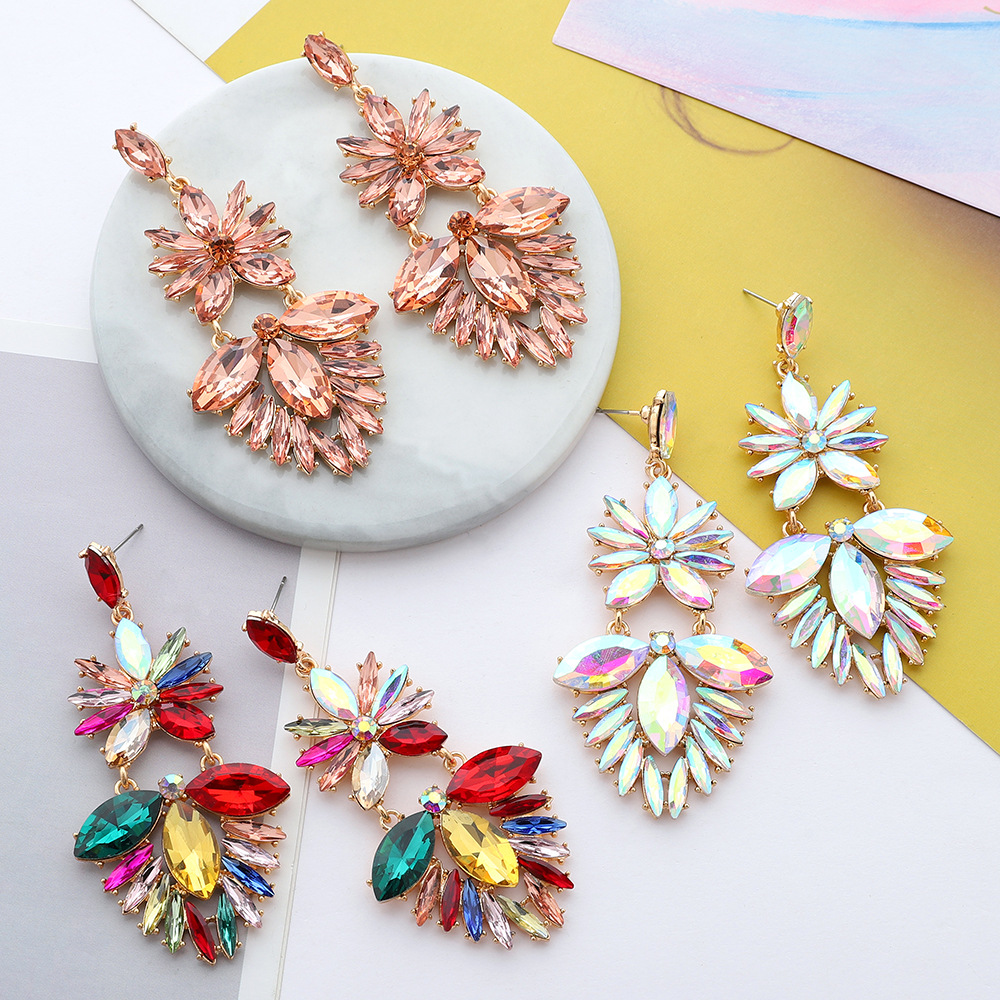 Retro Ethnic Style Flower Metal Plating Inlay Artificial Gemstones Women's Drop Earrings display picture 3