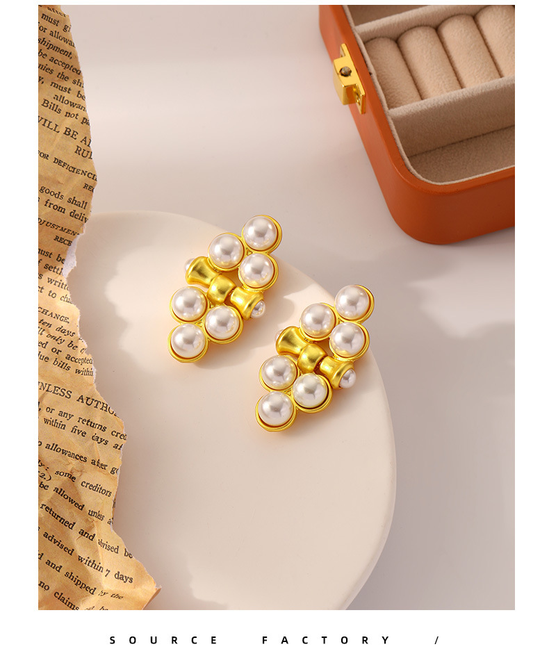 Fashion Geometric Copper Inlay Pearl Drop Earrings 1 Pair