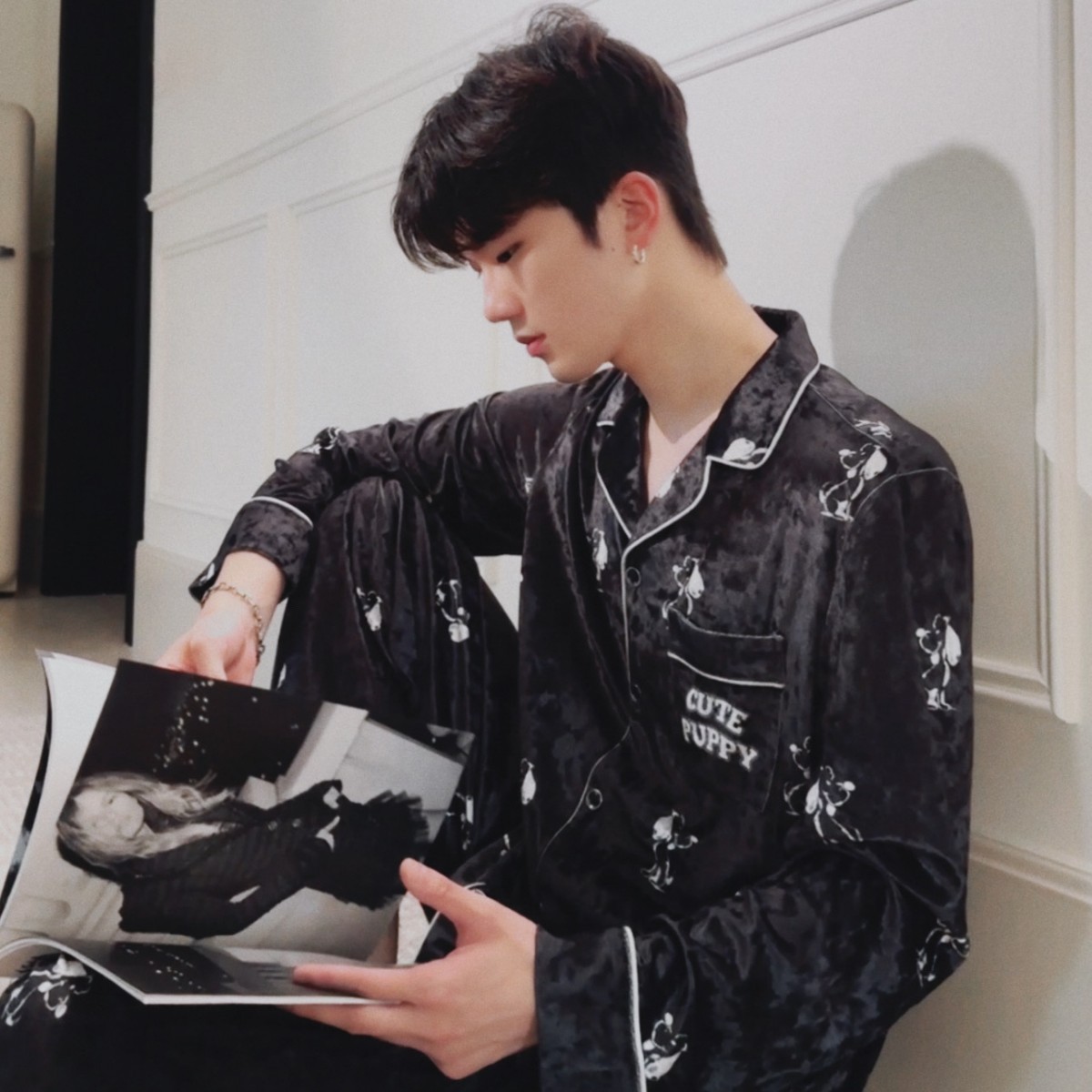 Angel Sleepwear 86158 Light Luxury Noble Men's Pajamas Gold Velvet Autumn and Winter New Gold Diamond Velvet Homewear