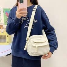 ���Q���l������б����W�t���n��С���μ����о�q���sͨ��Ů��