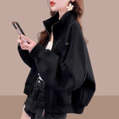 高級感のある黒いカーディガンのコートの女性春と秋の大きいサイズはゆったりしています。