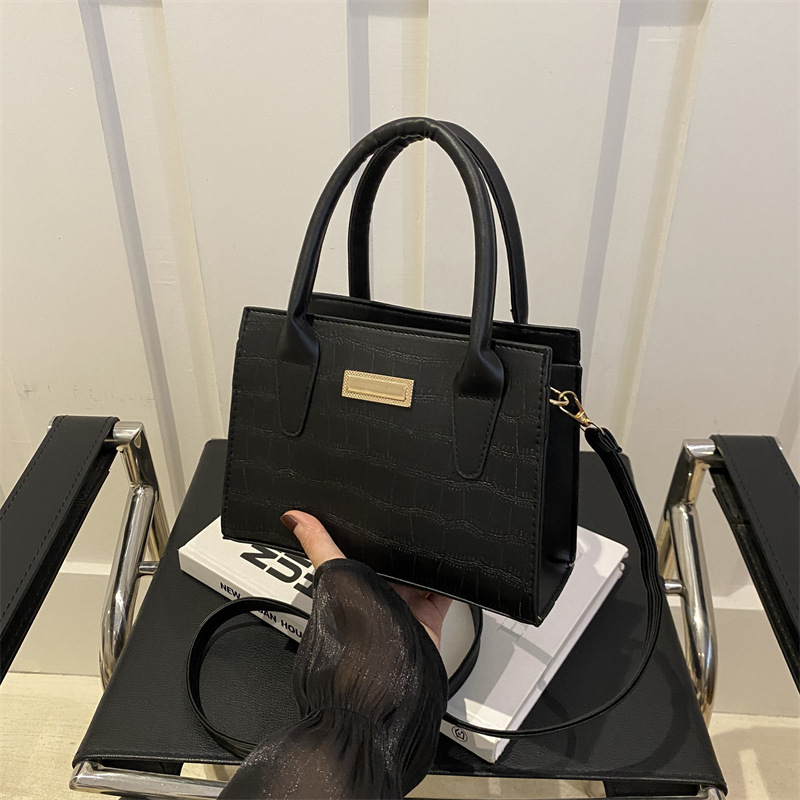 Bolsos transfronterizos Bolsos de mujer de viaje de alta gama 2024 nuevo bolso de trabajo de moda coreana de moda bolso de mensajero de hombro