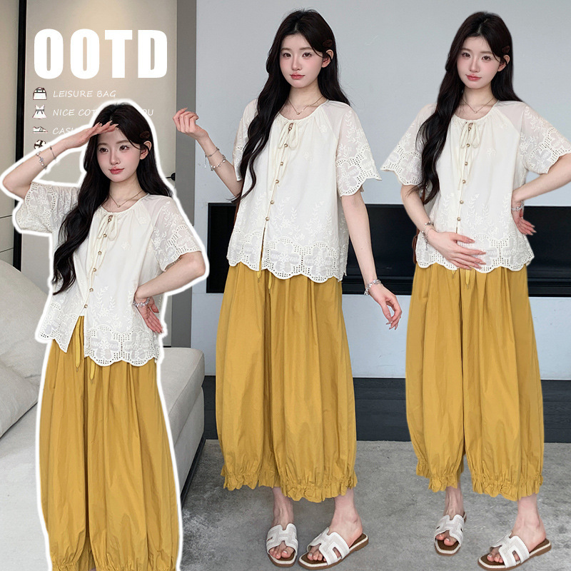 Maternity Wear 2026 Summer New Arrivals: Korean-Style Loose Lace Top + Relaxed Floral Wide-Leg Pants Set Maternity Wear 2026 Summer New Arrivals: Korean-Style Loose Lace Top + Relaxed Floral Wide-Leg Pants Set