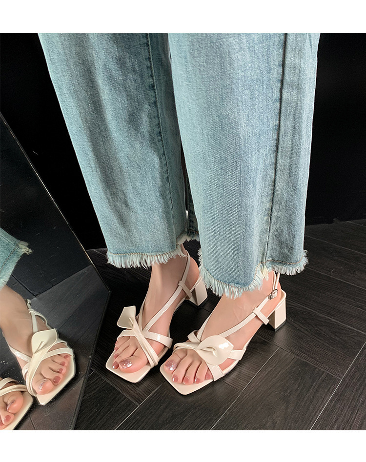 Sandal nữ da bò hoa Calla gót vuông 6 cm quai mảnh khóa đầu vuông da thật ghép màu hở ngón — Màu đen, Màu vàng, Màu trắng be chi tiết 20