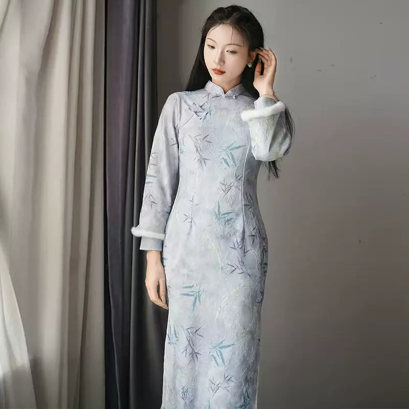 新中式奥戴旗袍冬季加绒加厚长袖年轻款少女日常改良连衣裙中长款