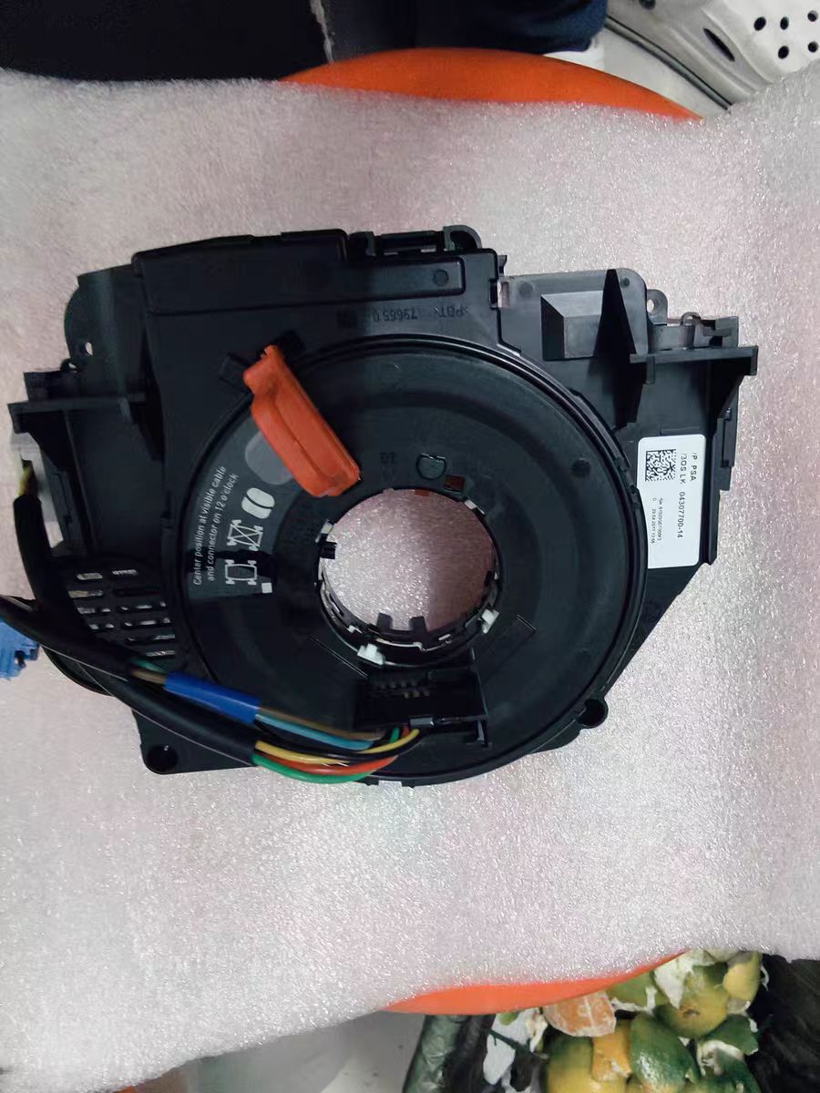 Suitable for Peugeot New 408 2008C4 Sega C4 Picasso Combination Switch Valeo Steering Horn Coil