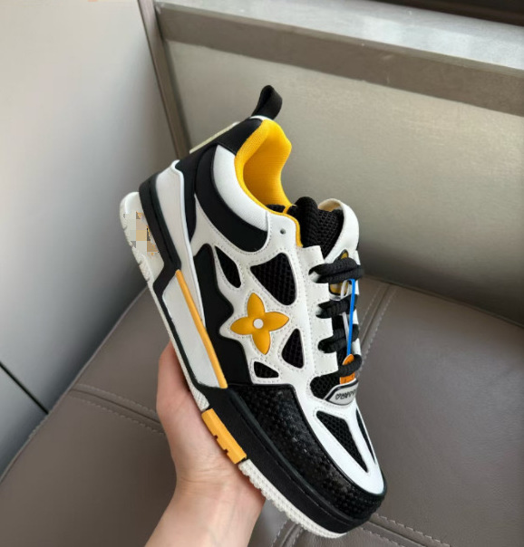 2025 lujo ligero L nicho marca de moda V caucho vacío cabeza de cuero zapatos de hombre deportivos casuales versátiles zapatos de mujer skate cross-border