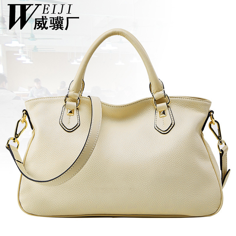 Factory Outlet Cowhide Women's Bag Genuine Leather Summer Fashionable Cowhide Bag Promotional Fashion Joker Handbag Wholesale Factory Outlet Cowhide Women's Bag Genuine Leather Summer Fashionable Cowhide Bag Promotional Fashion Joker Handbag Wholesale