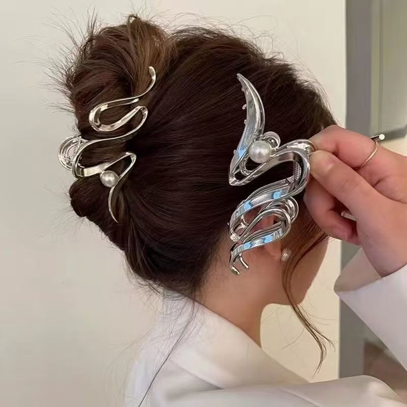Wavy hairgrip pearl