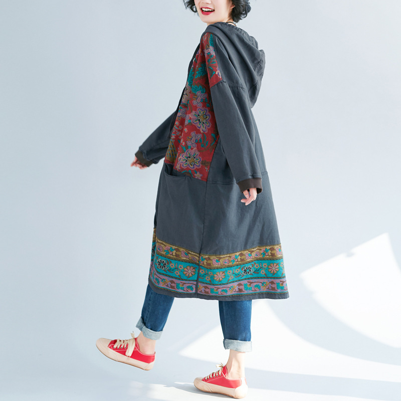 Vestido estilo étnico nuevo de 2025, largo medio, con estampado único de gran tamaño, estilo casual, sudadera con capucha image 3
