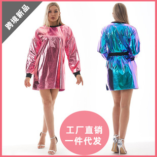 �羳����Ů �r���Ը��L���B��ȹ �D��ƴɫȹ�W��T̨Ů�b һ�����l