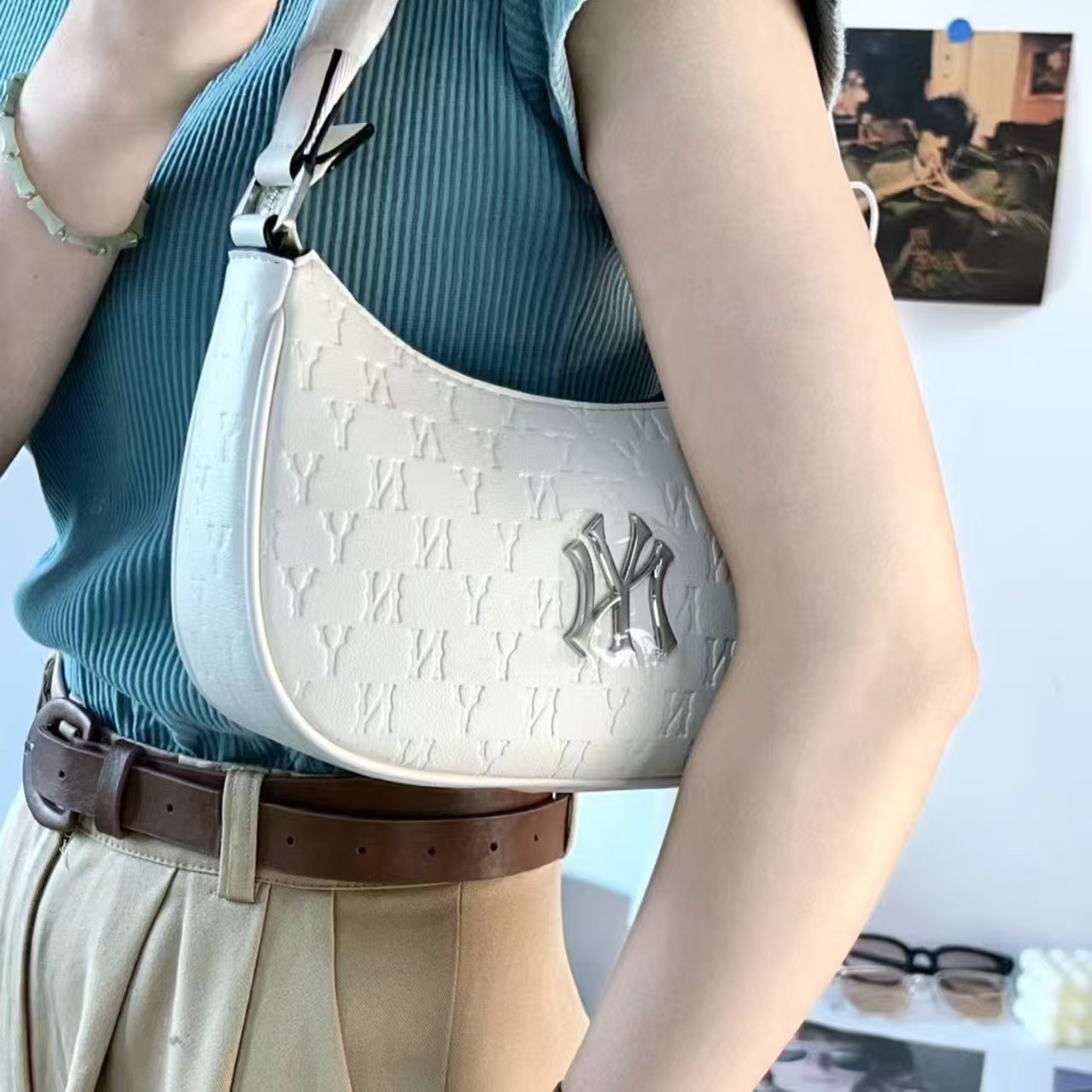 Korea MLB Underarm Bag 2025 New NY Embossed Fashion Versatile Shoulder Bag Luxury Handbag for Women - Thumbnail 2