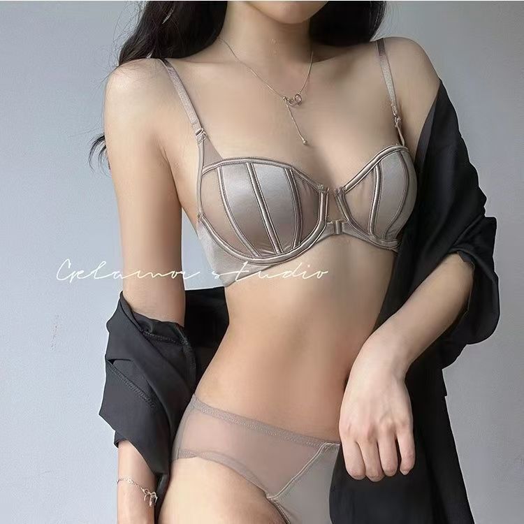 Front-Button Ultra-Thin Satin Intimates for Women with Big Breasts, Small Breasts, Steel Rims, Breathable and Sexy Pure Lust Bra Set Front-Button Ultra-Thin Satin Intimates for Women with Big Breasts, Small Breasts, Steel Rims, Breathable and Sexy Pure Lust Bra Set