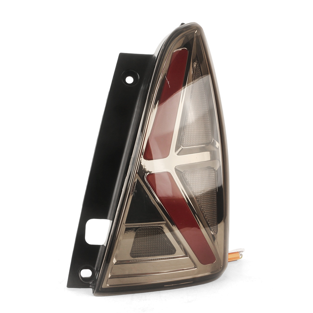 Aplicable al conjunto de luces traseras Toyota Inova Innova de 2009 modificado luces traseras de freno y luz de marcha