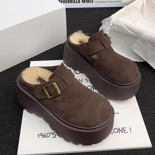 Fashionable Women's Winter Half Slippers with Fleece Lining, Thick Soles, and Hooded Baren Boots for Warmth, Outdoor Wear, Fluffy Shoes