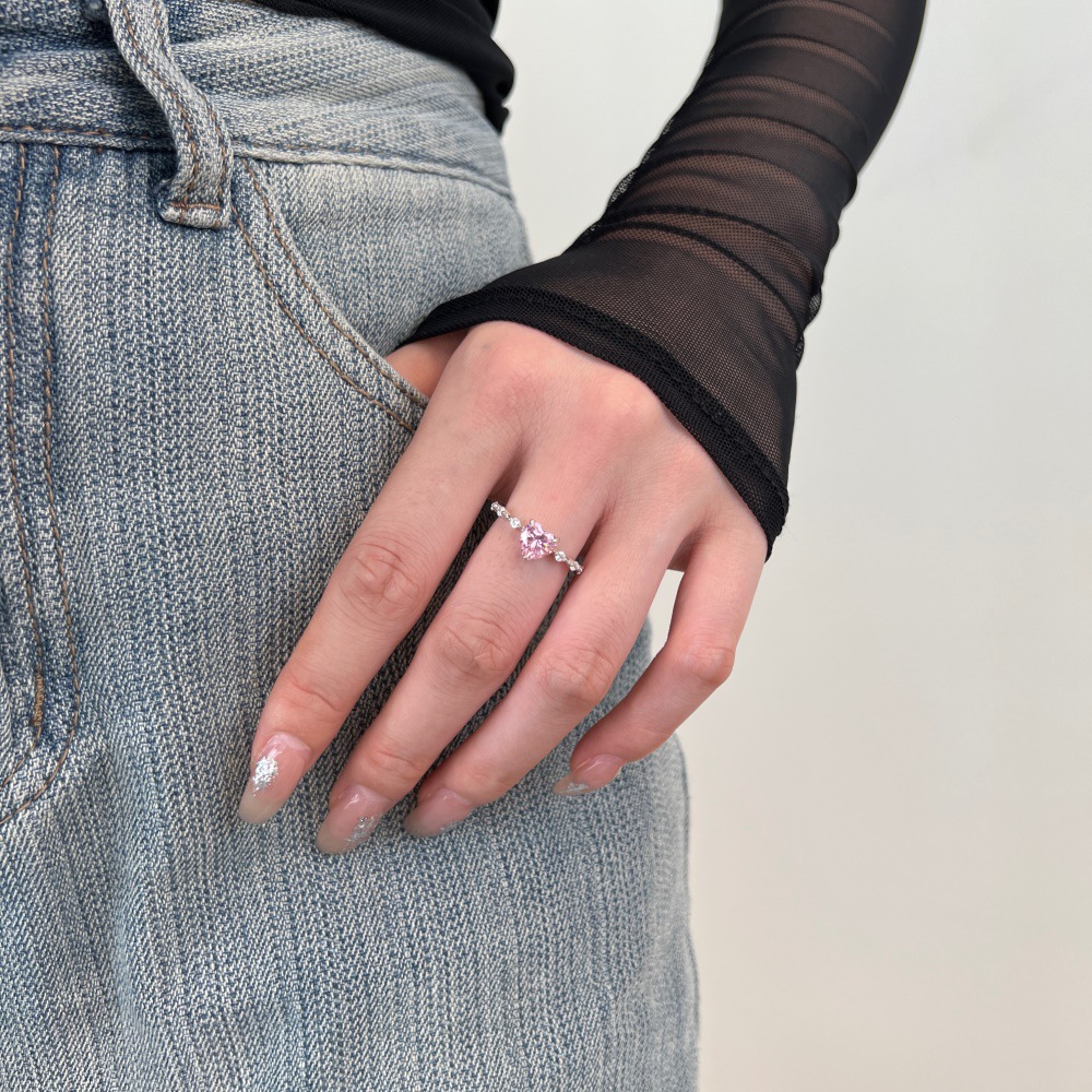 3g Weight Zircon Inlay Material Rings Classification 1 Piece Quantity Daily Occasion 925 Sterling Silver Material Heart Shape Pattern Women's Gender Plating Design Elegant Style 925 Sterling Silver Zircon Heart Shape Rings 925 Sterling Silver Rings 40