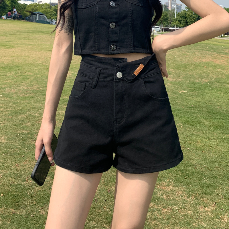 High-Waisted Black Denim Shorts for Women, Summer 2026 New Style, A-Line Loose Fit, Slimming Hot Girl Shorts for Outerwear High-Waisted Black Denim Shorts for Women, Summer 2026 New Style, A-Line Loose Fit, Slimming Hot Girl Shorts for Outerwear
